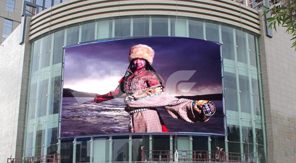 青海格尔木华兴广场户外全彩.jpg 青海格尔木华兴广场户外全彩.jpg