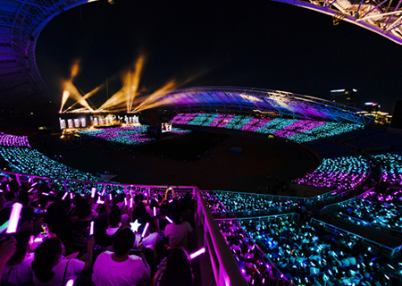 米兰milanLCF透明LED屏闪耀张韶涵包头演唱会!